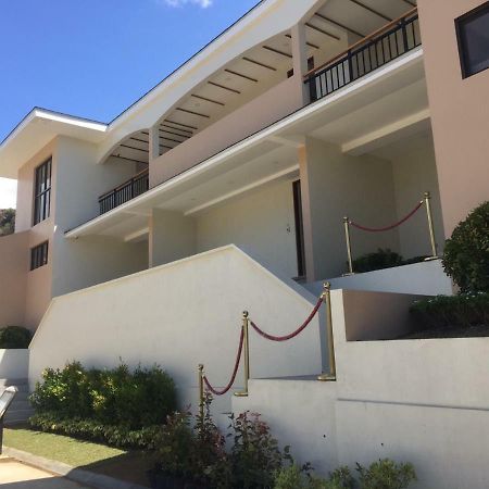 Thunderbird Resorts - Rizal Binangonan Exterior foto
