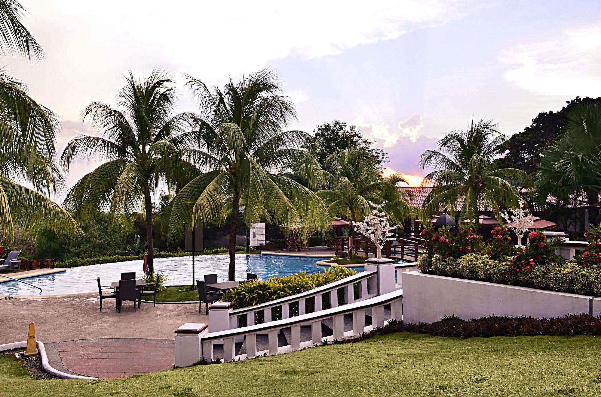 Thunderbird Resorts - Rizal Binangonan Exterior foto