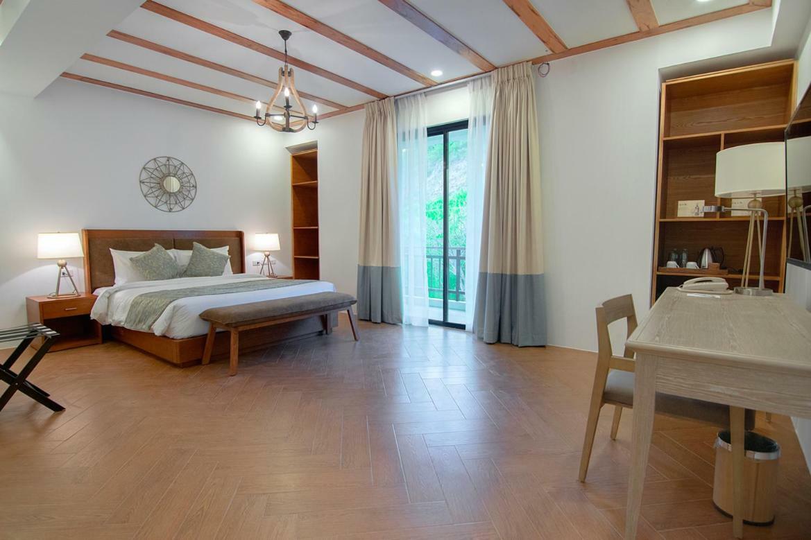 Thunderbird Resorts - Rizal Binangonan Exterior foto