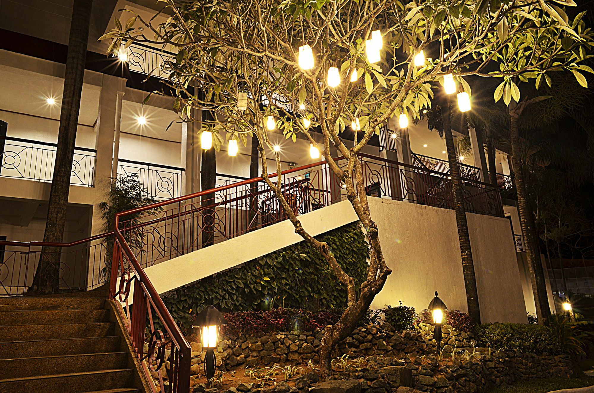 Thunderbird Resorts - Rizal Binangonan Exterior foto